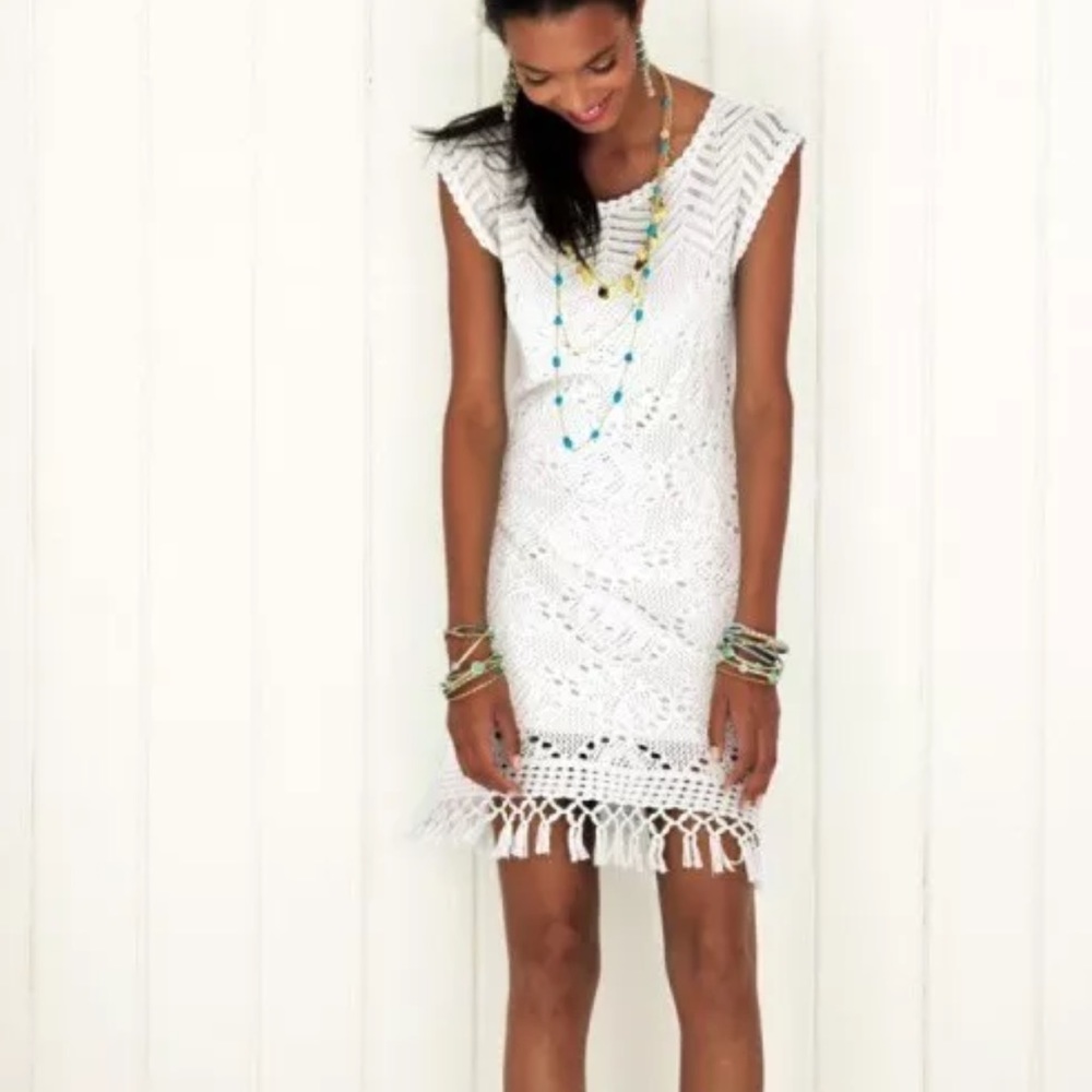 NWT 188.00 Sz M  Lilly Pulitzer Ada-belle Crochet White Sweater Tasseled Dress